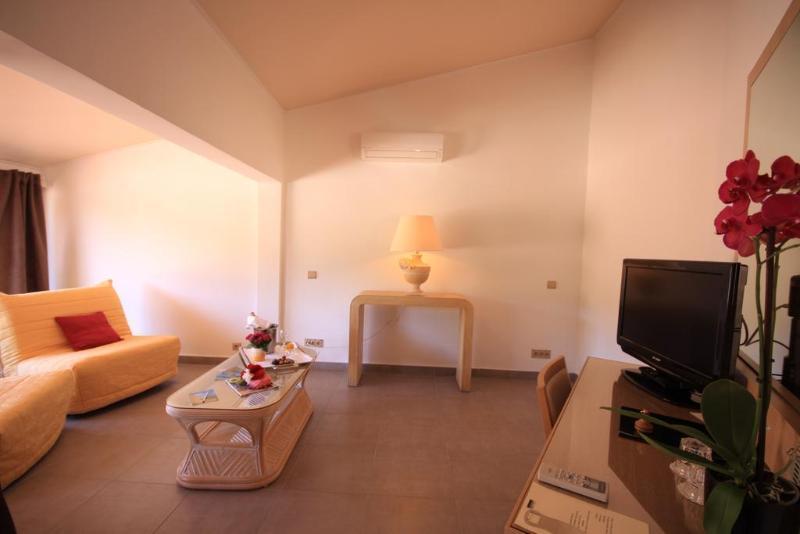 Hotel Eden Park Serriera  Zewnętrze zdjęcie