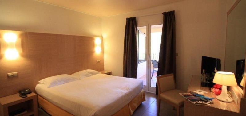 Hotel Eden Park Serriera  Zewnętrze zdjęcie